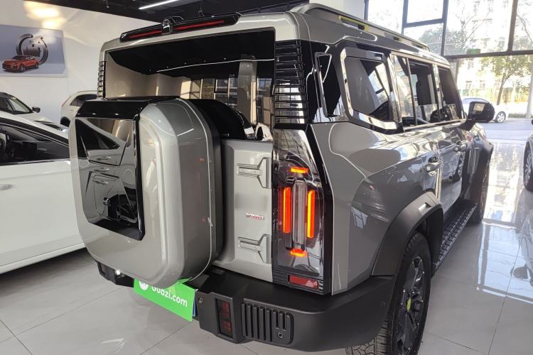 Used JETOUR Traveler 2023 2.0T All-Wheel Drive CrossPRO+
