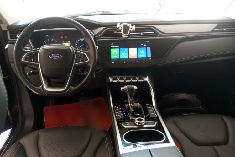 Used Ford Territory 2019 EcoBoost 145 CVT Platinum Edition China VI compliant Center Console