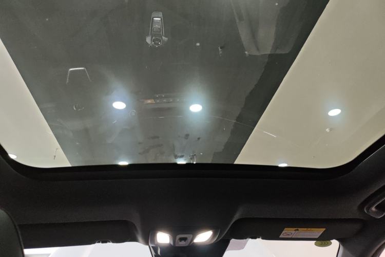 Used Changan UNI-V 2024 1.5T High-Energy Version
