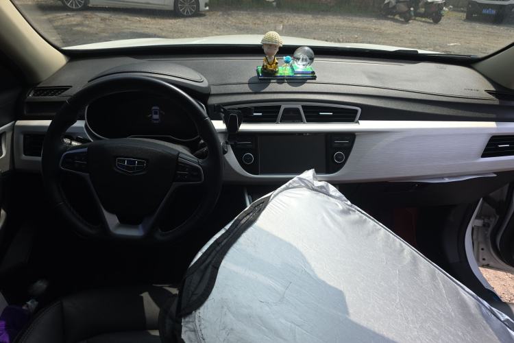 Used Geely Auto Emgrand X7 Sport 2018 1.8TD Automatic Two-Wheel Drive Smart Connect 4G Internet Edition