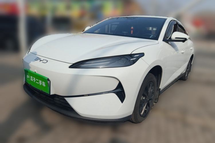 Used BYD e7 2025 Model 520 Smart Travel Edition