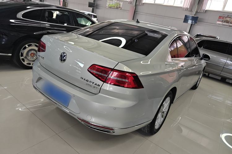 Used Volkswagen Magotan 2019 330TSI DSG Luxury Model China V Standard Exterior 3