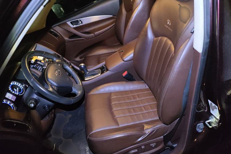 Used Infiniti QX50 2013 2.5L Two-Wheel-Drive Elegant Edition Left Front Seat