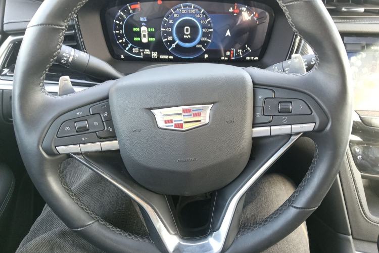 Used Cadillac XT6 2022 2.0T Six-Seater Four-Wheel Drive Luxury Version
