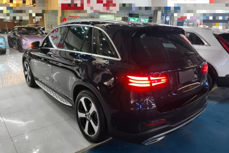 Used Mercedes-Benz GLC 2018 GLC 260 4MATIC Luxury Model Rear Left 45 Deg