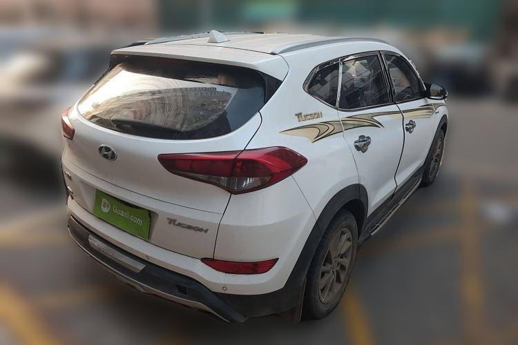 Used Hyundai Tucson 2015 1.6T Dual-Clutch Two-Wheel-Drive Smart Model Rear Right 45 Deg