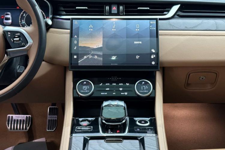 Used Jaguar XFL 2024 2.0T P250 Two-Wheel Drive Prestige Luxury Edition