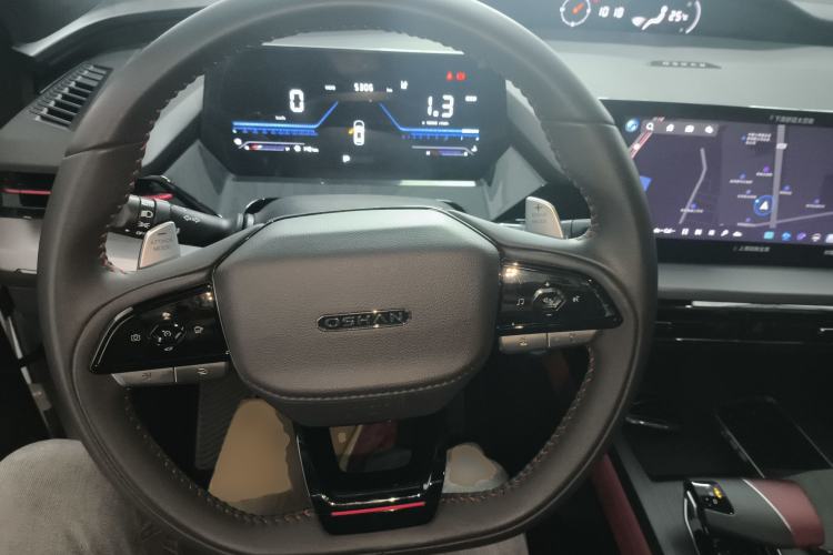 Used CHANGAN OSHAN Z6 2023 Blue Whale 2.0T Automatic Smart Drive Model Steering Wheel