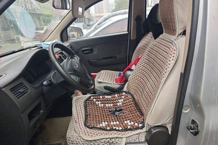 Used Wuling Rongguang V 2015 1.5L Base Version Left Front Seat