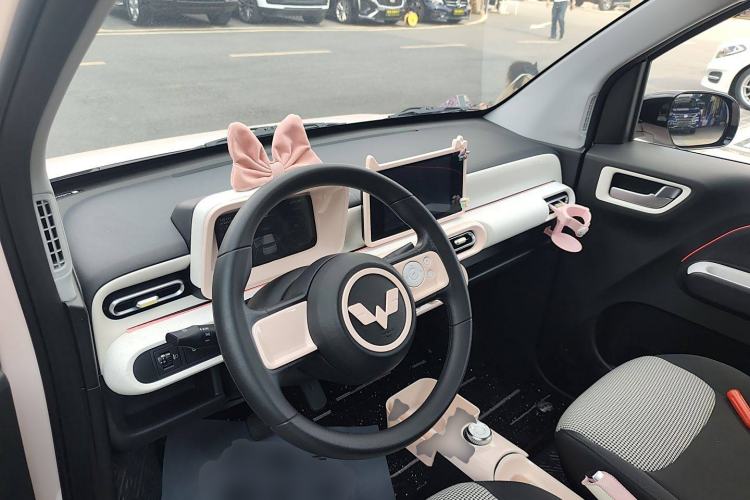 Used Wuling Hongguang MINIEV 2024 3rd Generation 215km Advanced Version