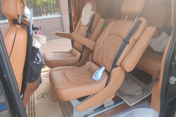 Used Mercedes-Benz Viano 2011 2.5L Limited Edition Left Rear Seat