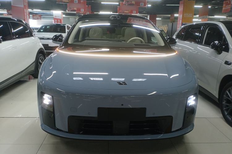 Used Li Auto i8 2025 Model Standard Version