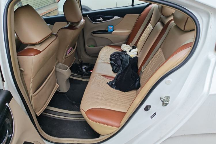 Used Honda Crider 2015 1.8L automatic luxury edition
