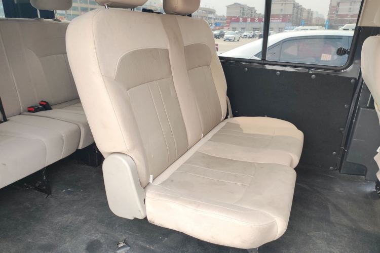 Used FORTHING Lingzhi 2022 M5L 1.6L Utility Model 7 Seats
