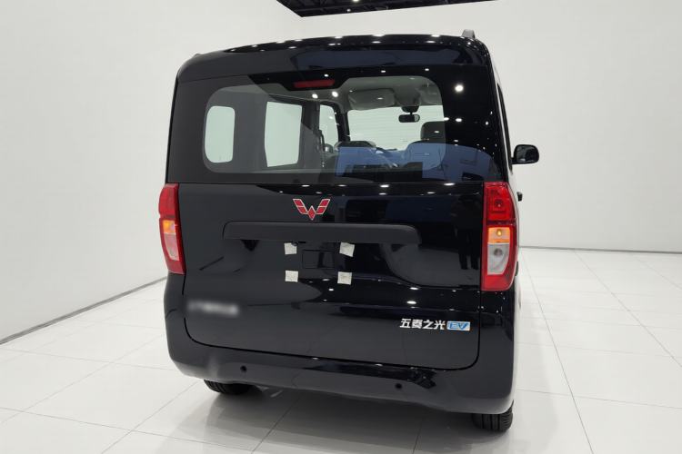 Used Wuling Zhiguang New Energy 2025 Model 305km Ambitious Edition Rear