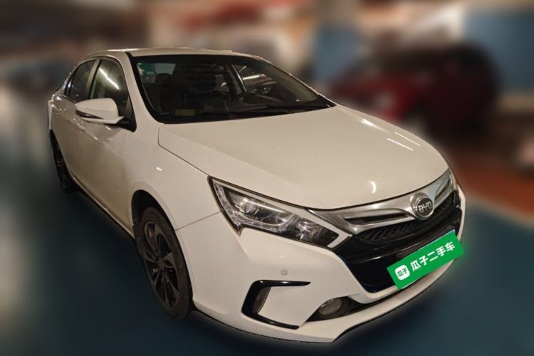 Used BYD Qin New Energy 2015 1.5T Dual-Crown Flagship Plus Edition
