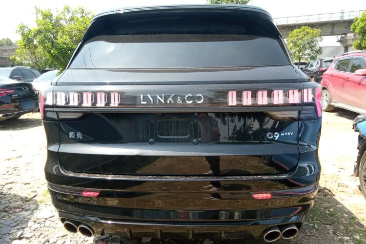 Used Lynk & Co 09 2021 2.0T Halo Six-Seater