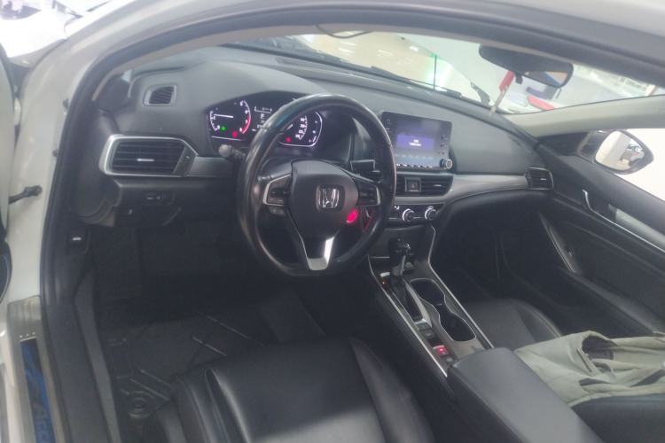Used Honda Accord 2018 260TURBO Elite Edition China VI Center Console