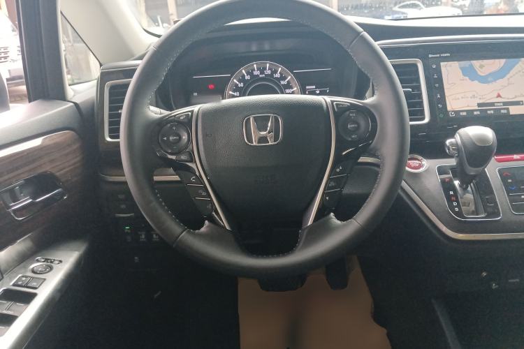 Used Honda Elysion 2016 2.4L Luxury Edition Steering Wheel