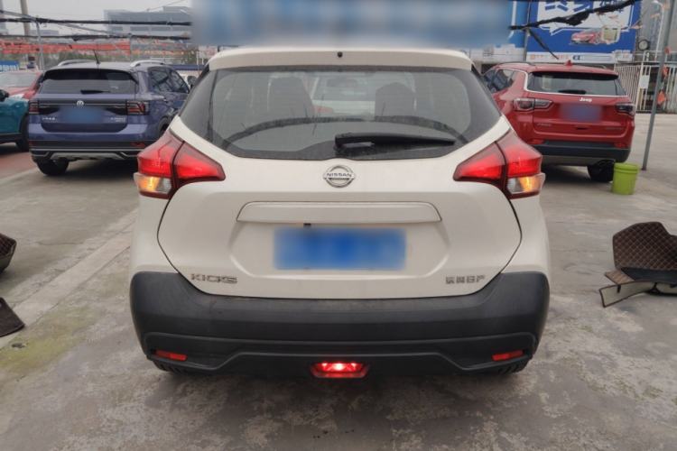 Used Nissan Kicks 2019 1.5L Manual Cool Edition