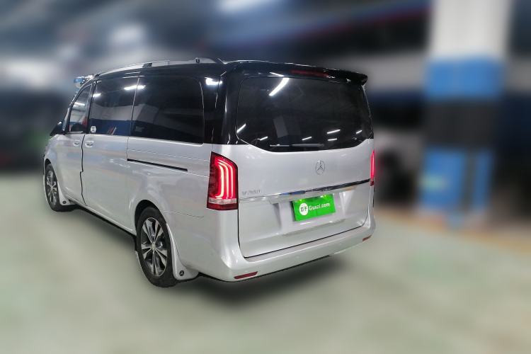 Used Mercedes-Benz V-Class 2017 V 260 Avantgarde Edition