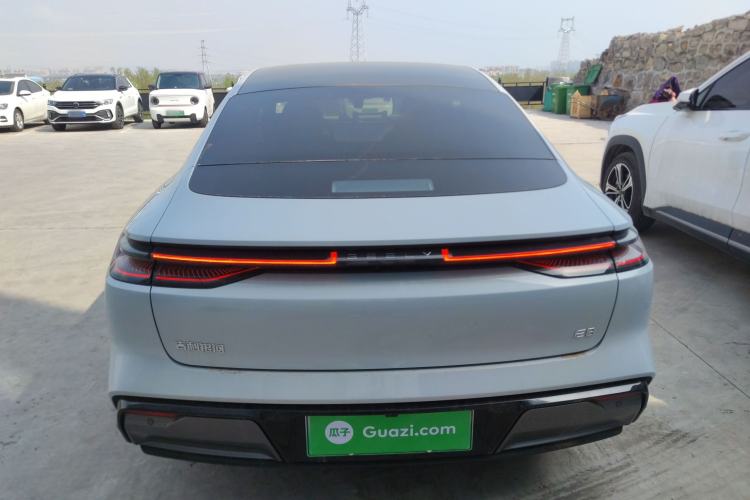 Used Geely Galaxy E8 2025 700 km Long-Range Intelligent Driving Version Rear