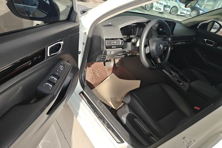 Used Honda Civic 2023 240TURBO CVT Dynamic Edition
