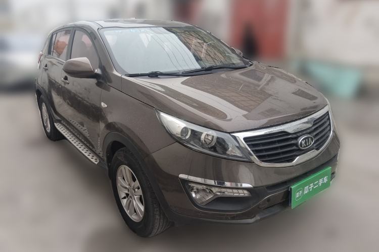 Used Kia Sportage R 2012 2.0L Automatic Two-Wheel Drive GL Trim Front Right 45 Deg