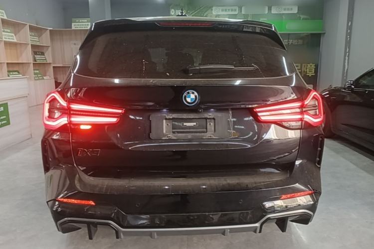 Used BMW iX3 2022 Updated Leading Version
