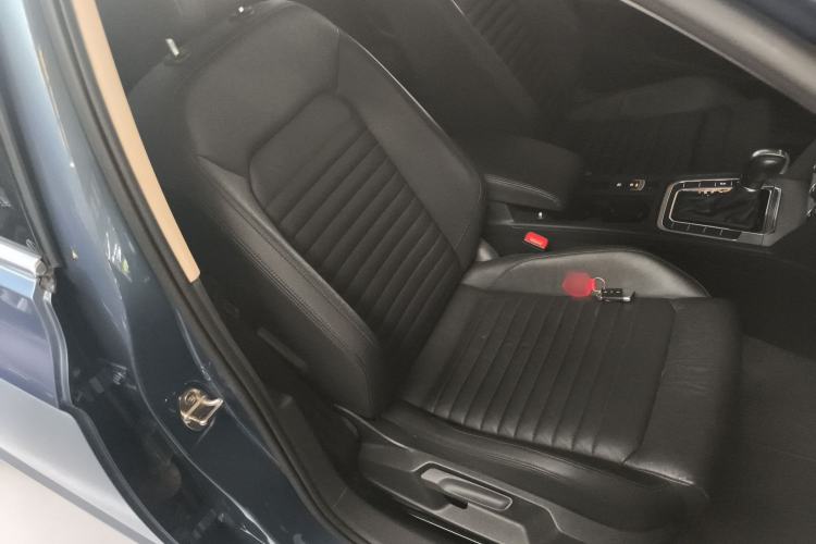 Used Volkswagen Variant 2018 380TSI Two-Wheel Drive Comfort Edition
