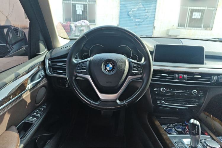 Used BMW X5 2017 xDrive28i
