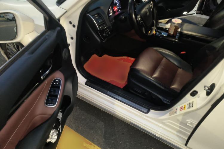 Used Toyota Crown 2018 2.0T Sport Edition
