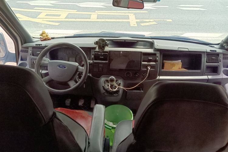 Used Ford Transit Custom 2016 2.2T Short-Wheelbase 6-Seater Mid-Roof Multi-Purpose Vehicle