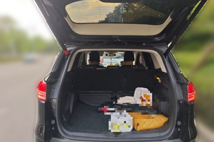 Used Ford Kuga 2013 2.0L GTDi Four-Wheel-Drive Sport Model Trunk