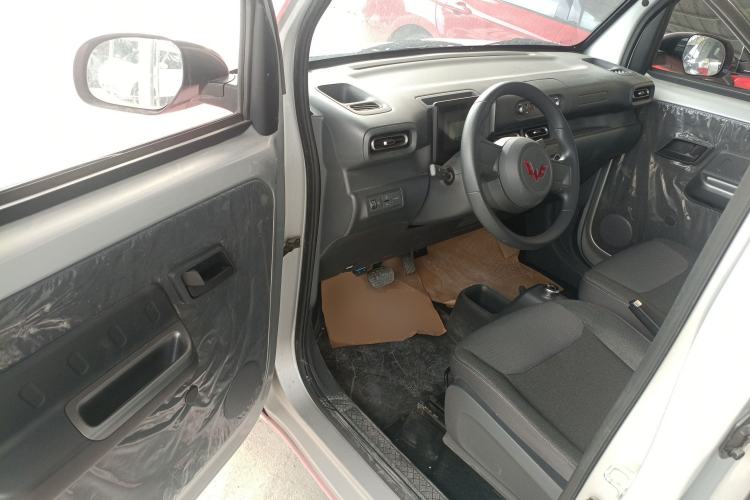 Used Wuling Zhiguang New Energy 2025 Comfort Model