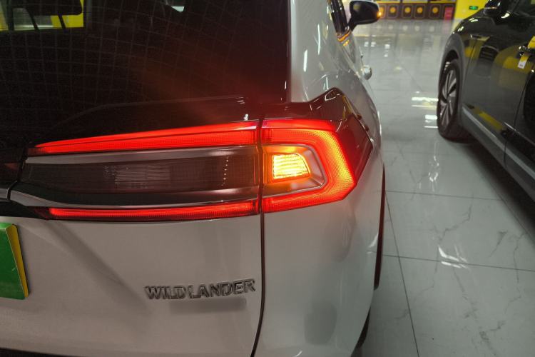 Used Toyota Wildlander 2023 Dual-Motor 2.5L E-CVT Four-Wheel Drive Prestige Edition