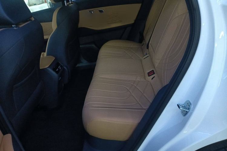 Used Geely Galaxy Galaxy Xingjian 7 EM-i 2025 120km Launch+ Version
