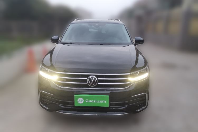 Used Volkswagen Tiguan L 2023 330TSI Automatic Two-Wheel Drive R-Line Flagship Edition Front