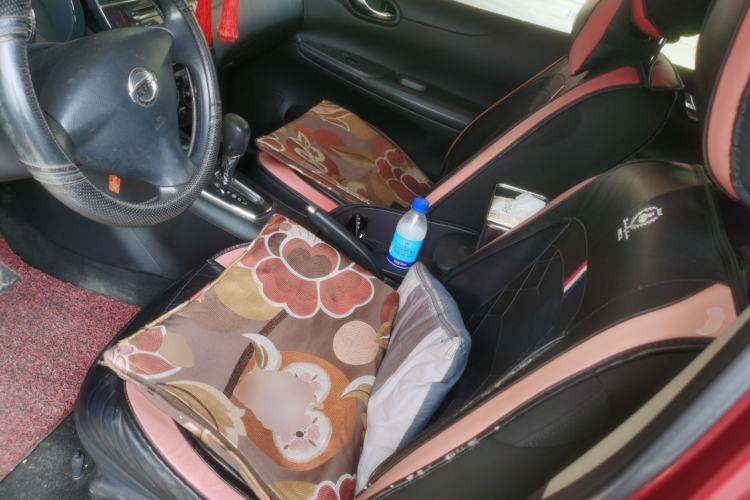 Used Nissan Tiida 2013 1.6L CVT Cool Cafe Edition
