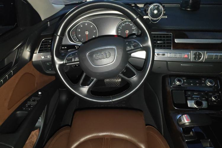 Used Audi A8 2014 A8L 45 TFSI quattro Comfort model
