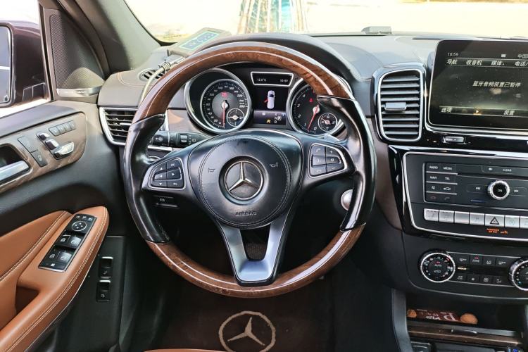 Used Mercedes-Benz GLS 2016 GLS 500 4MATIC Steering Wheel