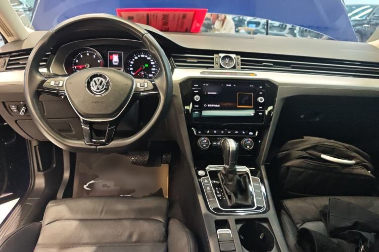 Used Volkswagen Variant 2018 380TSI Two-Wheel Drive Comfort Edition