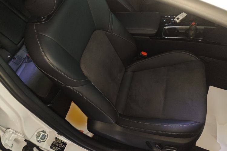 Used Toyota Camry 2024 Dual-Motor 2.0 HXS Sport Plus Edition Right Front Seat