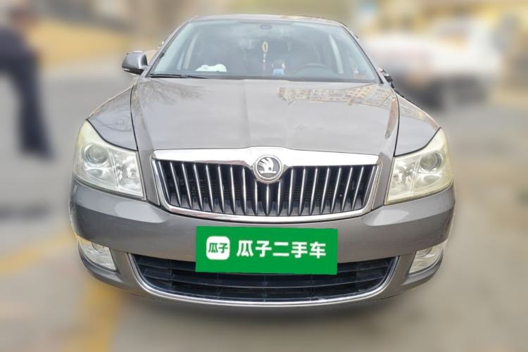 Used Skoda Octavia 2014 1.6L Automatic Yijun Edition Front