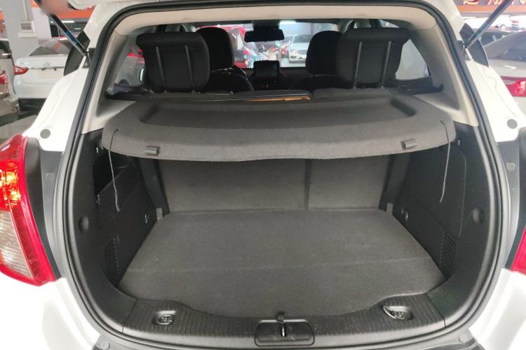 Used Buick Encore 2014 1.4T Automatic Two-Wheel Drive Urban Elite Model Trunk