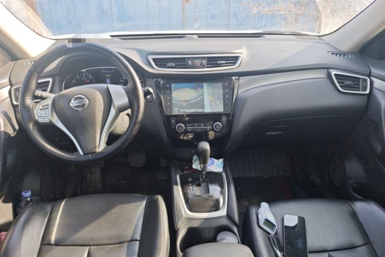 Used Nissan X-Trail 2015 2.0L CVT Comfort MAX Edition 2WD Center Console