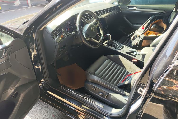 Used Volkswagen Magotan 2020 330TSI DSG Leading Model
