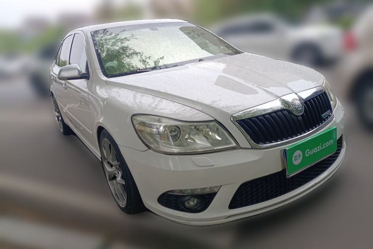 Used Skoda Octavia 2010 2.0 TSI RS Front Right 45 Deg