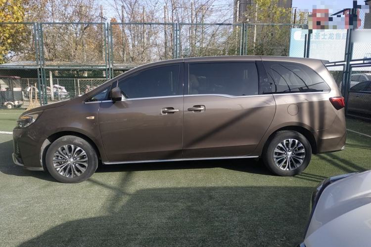 Used Buick GL8 2023 Land Executive Class Comfort Model