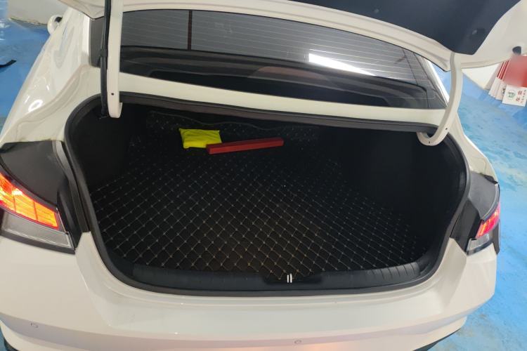 Used Hyundai Elantra 2022 1.5L CVT GLX Elite Edition Trunk